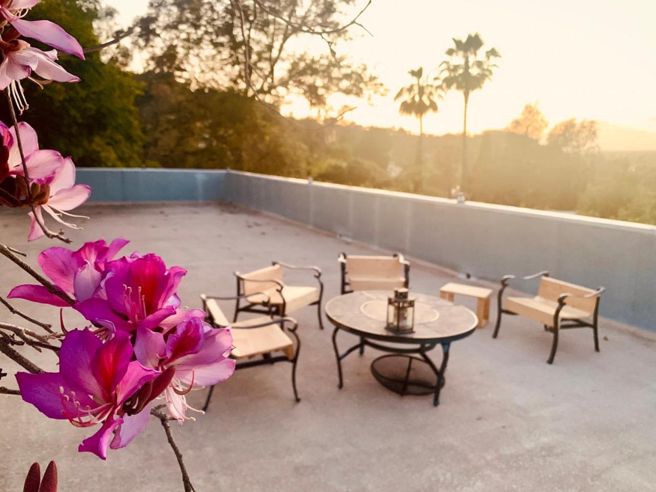 #Universal Apartment Los Angeles Exterior photo