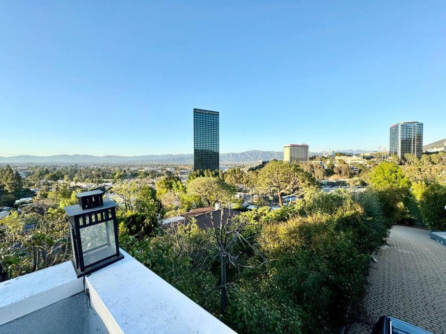 #Universal Apartment Los Angeles Exterior photo